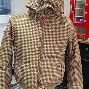 WOMEN'S LARGE SNOW BOARD JACKET”